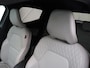 Renault Clio 1.6 E-Tech Hybrid 140 Initiale Paris | Leder | Stoelverwarming | Carplay | Keyless | Park Assist | Full LED | Navigatie | Climate control | Stuurverwarming | DAB | Bluetooth