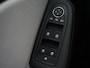 Renault Clio 1.6 E-Tech Hybrid 140 Initiale Paris | Leder | Stoelverwarming | Carplay | Keyless | Park Assist | Full LED | Navigatie | Climate control | Stuurverwarming | DAB | Bluetooth