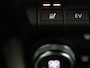Renault Clio 1.6 E-Tech Hybrid 140 Initiale Paris | Leder | Stoelverwarming | Carplay | Keyless | Park Assist | Full LED | Navigatie | Climate control | Stuurverwarming | DAB | Bluetooth