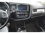Mitsubishi Outlander 2.0 PHEV Instyle. Afneembare trekhaak!!