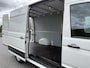 Volkswagen Crafter 2.0 TDI 141 PK / L3H3 / 1e EIGENAAR / ZEER NETJES !! / AIRCO / CRUISE / ERGO GEVEERDE STOEL