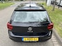 Volkswagen Polo 1.0 MPI 80pk Comfortline Navigatie AIRCO APK tot 11-05-2028