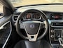 Volvo V60 1.5 T3 R-Design / Automaat / NL-Auto / Distributie-Nieuw / Stoelverwarming / Cruise-Control / Standkachel / Climate-Control / Trekhaak / Radio-Bluetooth / Navi / PDC-Achter / 18'' LMV / ENZ.