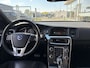 Volvo V60 1.5 T3 R-Design / Automaat / NL-Auto / Distributie-Nieuw / Stoelverwarming / Cruise-Control / Standkachel / Climate-Control / Trekhaak / Radio-Bluetooth / Navi / PDC-Achter / 18'' LMV / ENZ.