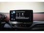 Volkswagen ID.5 Pro performance 77 kwh [ Trekhaak Navi Cruise Apple / android Stoelverwarming ]
