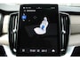 Volvo XC90 T8 Plug-in hybrid AWD Ultra Dark | Panoramadak | Luchtvering | Premium audio by  Bowers & Wilkins | Verwarmbare en ventileerbare voorstoelen | Verwarmbaar stuurwiel | Verwarmbare achterbank | Rondom zichtcamera | 21 inch Lichtmetalen velgen