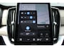 Volvo XC90 T8 Plug-in hybrid AWD Ultra Dark | Panoramadak | Luchtvering | Premium audio by  Bowers & Wilkins | Verwarmbare en ventileerbare voorstoelen | Verwarmbaar stuurwiel | Verwarmbare achterbank | Rondom zichtcamera | 21 inch Lichtmetalen velgen