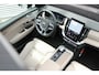 Volvo XC90 T8 Plug-in hybrid AWD Ultra Dark | Panoramadak | Luchtvering | Premium audio by  Bowers & Wilkins | Verwarmbare en ventileerbare voorstoelen | Verwarmbaar stuurwiel | Verwarmbare achterbank | Rondom zichtcamera | 21 inch Lichtmetalen velgen