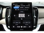 Volvo XC90 T8 Plug-in hybrid AWD Ultra Dark | Panoramadak | Luchtvering | Premium audio by  Bowers & Wilkins | Verwarmbare en ventileerbare voorstoelen | Verwarmbaar stuurwiel | Verwarmbare achterbank | Rondom zichtcamera | 21 inch Lichtmetalen velgen