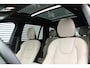 Volvo XC90 T8 Plug-in hybrid AWD Ultra Dark | Panoramadak | Luchtvering | Premium audio by  Bowers & Wilkins | Verwarmbare en ventileerbare voorstoelen | Verwarmbaar stuurwiel | Verwarmbare achterbank | Rondom zichtcamera | 21 inch Lichtmetalen velgen