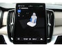 Volvo XC90 T8 Plug-in hybrid AWD Ultra Dark | Panoramadak | Luchtvering | Premium audio by  Bowers & Wilkins | Verwarmbare en ventileerbare voorstoelen | Verwarmbaar stuurwiel | Verwarmbare achterbank | Rondom zichtcamera | 21 inch Lichtmetalen velgen