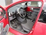 Toyota Aygo 1.0-12V 5 drs Comfort 2de eigenaar van binnen, buiten en technisch goed. Door ons nieuw geleverd en onderhouden.