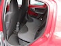 Toyota Aygo 1.0-12V 5 drs Comfort 2de eigenaar van binnen, buiten en technisch goed. Door ons nieuw geleverd en onderhouden.