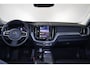 Volvo XC60 T6 Recharge AWD Plus Dark - Panorama/schuifdak - IntelliSafe Assist & Surround - 360º Camera - Verwarmde voorstoelen, stuur & achterbank - Parkeersensoren voor & achter - Elektr. bedienb. voorstoelen met geheugen - Draadloze tel. lader - Inklapbare trekhaak - 19' LMV
