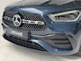 Mercedes-Benz GLA 200 Business Solution AMG | Trekhaak | Panoramadak | Achteruitrijcamera | Stoelverwarming |