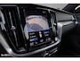 Volvo V60 2.0 T6 Recharge AWD R-Design Long Range | Panorama dak | Zwenkbare trekhaak | Adaptieve cruise | Harman Kardon |