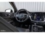 Volvo V60 2.0 T6 Recharge AWD R-Design Long Range | Panorama dak | Zwenkbare trekhaak | Adaptieve cruise | Harman Kardon |