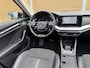 Skoda Octavia Combi 1.0 e-TSI Business Edition Plus Automaat | Panoramadak | Half leer/alcantara | Stoelverwarming voor en achter | Stuurwielverwarming | Getint glas | Achteruitrijcamera | Elektrisch bedienbare achterklep | Parkeersensoren voor en achter