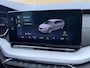 Skoda Octavia Combi 1.0 e-TSI Business Edition Plus Automaat | Panoramadak | Half leer/alcantara | Stoelverwarming voor en achter | Stuurwielverwarming | Getint glas | Achteruitrijcamera | Elektrisch bedienbare achterklep | Parkeersensoren voor en achter