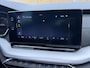 Skoda Octavia Combi 1.0 e-TSI Business Edition Plus Automaat | Panoramadak | Half leer/alcantara | Stoelverwarming voor en achter | Stuurwielverwarming | Getint glas | Achteruitrijcamera | Elektrisch bedienbare achterklep | Parkeersensoren voor en achter