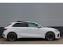 Audi A3 Sportback 35 TFSI S-Line | Panoramadak | Sfeerverlichting | Black optik | Apple carplay | Stoelverwarming | Draadloos la