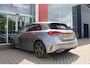 Mercedes-Benz A-klasse 220 190PK AUTOMAAT BUSINESS SOLUTION AMG | PANORAMA SCHUIF/KANTEL DAK | SFEER VERLICHTING VOOR + ACHTER | STOEL VERWARMING OP BEIDE VOORSTOELEN | MULTIBEAM LED KOPLAMPEN | ACHTERUITRIJ CAMERA | APPLE CARPLAY/ANDROID AUTO | NAVIGATIE | CRUISE CONTROL | NIGHT PAKKET | VERKEERSLICHTEN WEERGAVE | 17" LICHTMETALEN VELGEN AMG | HEMELBEKLEDING ZWART | MBUX MULTIMEDIA SYSTEEM | SPORTSTOELEN | PARKEERSENSOREN VOOR + ACHTER | DRAADLOZE TELEFOONLADER |