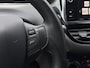 Peugeot 2008 1.2 PureTech Signature Vol Automaat!!! | Airco | PDC Achter | Navi | Bluetooth | Privacy Glas | Cruise | Apple Carplay/Android Auto | RIJKLAARPRIJS INCL 12 MAANDEN GARANTIE EN BEURT