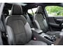 Volvo XC40 2.0 T4 AWD R-disign / INCL. 12 mnd BOVAG / Schuif-kantel dak