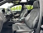 Volvo XC40 Recharge P8 AWD R-Design | Panoramadak | Camera | Warmtepomp | NL-Auto |