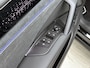 Volkswagen Tiguan 1.5 eHybrid R-Line Edition 204 PK Plug in Hybride | Panoramadak | Black Style | Apple Carplay | 360 Camera | Stoelverwarming | Navigatie | Achterklep elektrisch | Keyless Access | Head-Up display | Android Auto | Stuurverwarming | IQ Lights | Ruiiten getint | 20" Lichtmetalen velgen |
