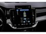 Volvo XC90 2.0 T8 Plug-in hybrid AWD Ultra Dark Executive Black Edition Executive | Trekhaak | Heico bodykit | Luchtvering | Bowers & Wilkins Premium Audio | Adaptieve Cruise Control | Elektr. schuif-\-kanteldak | 360 Camera | Extra getint glas | Gelamineerde ramen | Geventileerde voorstoelen | Stoelverwarming | Stoelmassage | Verwarmd stuurwiel | Google Services | Head-up display | Alcantara hemelbekleding | 22" Lichtmetalen velgen |