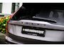 Volvo XC90 2.0 T8 Plug-in hybrid AWD Ultra Dark Executive Black Edition Executive | Trekhaak | Heico bodykit | Luchtvering | Bowers & Wilkins Premium Audio | Adaptieve Cruise Control | Elektr. schuif-\-kanteldak | 360 Camera | Extra getint glas | Gelamineerde ramen | Geventileerde voorstoelen | Stoelverwarming | Stoelmassage | Verwarmd stuurwiel | Google Services | Head-up display | Alcantara hemelbekleding | 22" Lichtmetalen velgen |