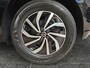 Volkswagen Polo 1.0 TSI Life Edition 95pk | Achteruitrijcamera | Telefoon draadloos oplaadbaar | 2-Zone Climatronic |
