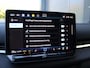 Volkswagen T-Roc 1.5 eTsi 116 pk DSG Life First Edition | Trekhaak | Torino 18" LM  | Comfort pakket | Multimedia pakket