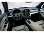Volvo XC90 2.0 T8 Plug-in hybrid AWD Ultra Dark Executive Edition | Trekhaak | Luchtvering | Gelaagd Glas | Bowers & Wilkins | Massage & Ventilatie Stoelen | Panoramadak |