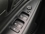 Hyundai i20 1.0 T-GDI Premium / Fabrieksgarantie tot 03-2030 / Dealer onderhouden / Stuur- & Stoel verwarming / Achteruitrijcamera / Adaptief cruise control / Navigatie / Apple Carplay Android Auto / Climate control /