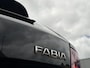 Skoda Fabia Combi 1.0 TSI Monte Carlo Stoelverwarming | Navigatiesysteem | DAB ontvangst | Climatronic | Cruise control | 17 inch velgen | Sportonderstel | Apple CarPlay voorbereiding | Parkeersensoren achter
