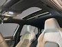 Volkswagen Golf 1.5eHybrid 200kW/272PK GTE · Panoramadak · Leder · Apple/Android Car Play · Trekhaak · Garantie t/m 01-07-2030 of 100.000km