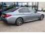 BMW 5-Serie 520e M-SPORT SCHUIFDAK LEDER MEMORY CARPLAY HEAD-UP