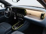 Fiat Grande Panda La Prima 113 PK 44 kWh | Stoel/Stuurverwarming | Voorruitverwarming | Cruise Control | Navigatie | Camera | Bluetooth | 17 Inch | 991 Km !!
