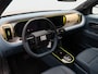 Fiat Grande Panda La Prima 113 PK 44 kWh | Stoel/Stuurverwarming | Voorruitverwarming | Cruise Control | Navigatie | Camera | Bluetooth | 17 Inch | 991 Km !!