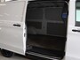 Mercedes-Benz Vito 114 CDI Extra Lang | Oprijplaat | Trekhaak | Camera | Stoelverwarming | 19'' | Cruise control | Bluetooth | Airco | 3-Persoons