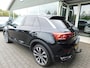 Volkswagen T-Roc 1.5TSI 150PK R-LINE! All-in Prijs! Trekhaak!
