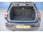 Volkswagen Golf 1.0 TSI Life | Navigatiepakket | Stuur en stoelverwarming | Virtual cockpit