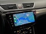 Skoda Superb Combi 1.4 TSI iV Sport 218Pk Automaat (VIRTUAL COCKPIT, APPLE CARPLAY, GROOT NAVI, MEMORY SEATS, CAMERA, STOELVERWARMING ACHTER, MODE KNOP, GETINT GLAS, NIEUWSTAAT)