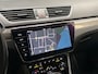Skoda Superb Combi 1.4 TSI iV Sport 218Pk Automaat (VIRTUAL COCKPIT, APPLE CARPLAY, GROOT NAVI, MEMORY SEATS, CAMERA, STOELVERWARMING ACHTER, MODE KNOP, GETINT GLAS, NIEUWSTAAT)