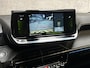 Peugeot 208 1.2 PureTech GT Pack (VIRTUAL COCKPIT, APPLE CARPLAY, GROOT NAVI, STOELVERWARMING, LEDER, 360 CAMERA, SPORTSTOELEN, GETINT GLAS, ADAPTIVE CRUISE, NIEUWSTAAT)
