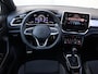 Volkswagen T-Roc 1.5 TSI R-Line Business 150PK DSG | Led | Camera | Trekhaak | Navigatie | Stoelverwarming