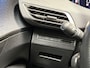 Peugeot 3008 1.2 PureTech GT-Line Automaat (APPLE CARPLAY, GROOT NAVI, 360 CAMERA, KEYLESS, LEDER, STOELVERWARMING, SPORTSTOELEN, GETINT GLAS, TREKHAAK, NIEUWSTAAT)