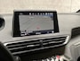 Peugeot 3008 1.2 PureTech GT-Line Automaat (APPLE CARPLAY, GROOT NAVI, 360 CAMERA, KEYLESS, LEDER, STOELVERWARMING, SPORTSTOELEN, GETINT GLAS, TREKHAAK, NIEUWSTAAT)